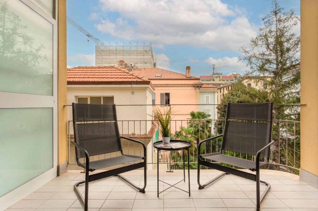 Buscine Centro - Palma Gratuita In Lido Attrezzato